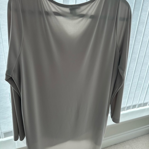 Top - Picture 2 of 3